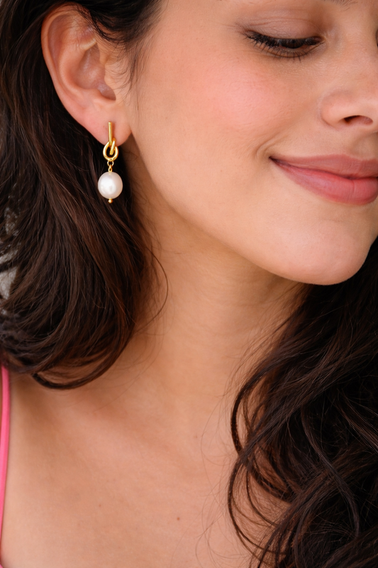 Pearl Knot Drop Earrings – 18K PVD Gold Plated