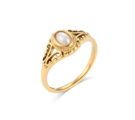Isla Vintage Pearl Ring – 18K Gold PVD Filigree Ring
