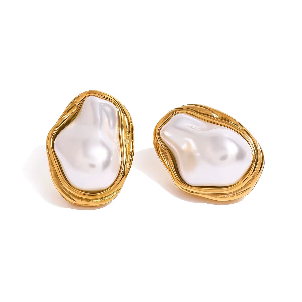 Pearl Stud Earrings - 18k PVD gold plated