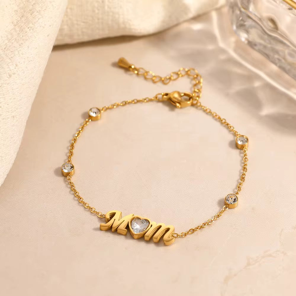 Mom Heart Gold Bracelet